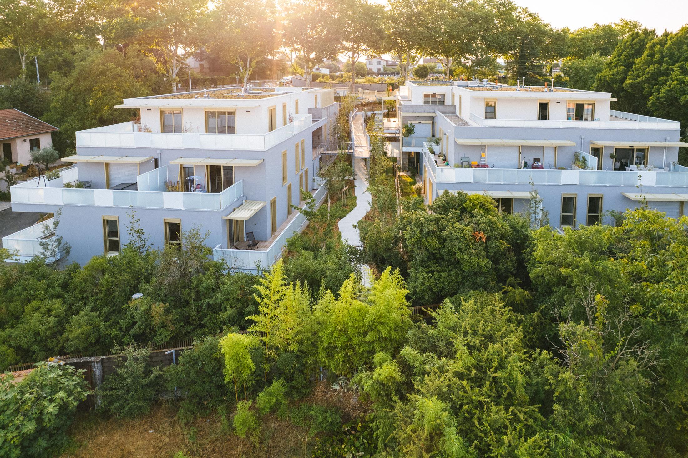 Appartement à Décines-Charpieu 69150 image 17