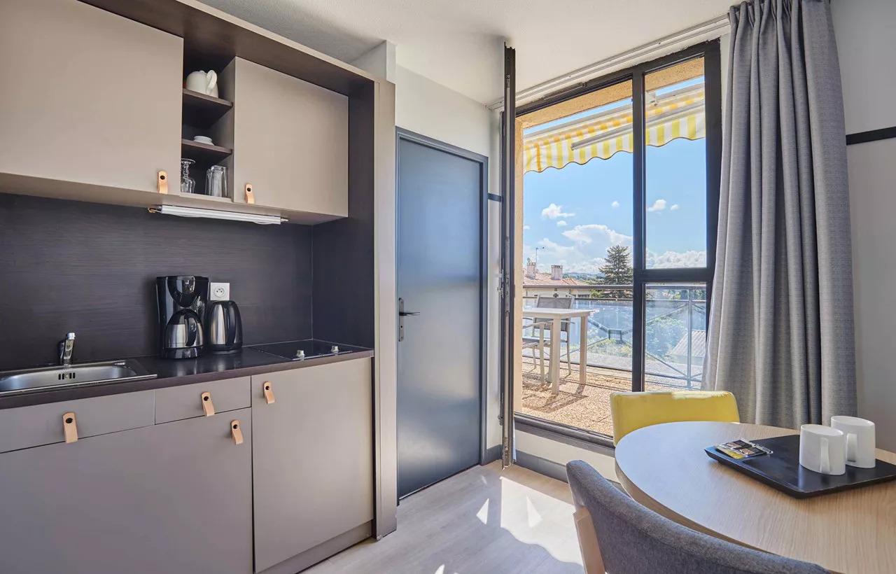 Appartement à Aix-en-Provence 13080 image 3