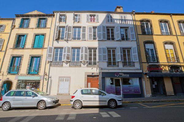 Maison à Riom 63200 image 10
