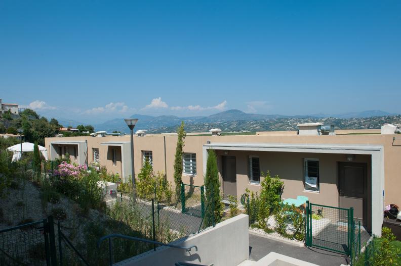 Appartement à Saint-Laurent-du-Var 06700 image 2