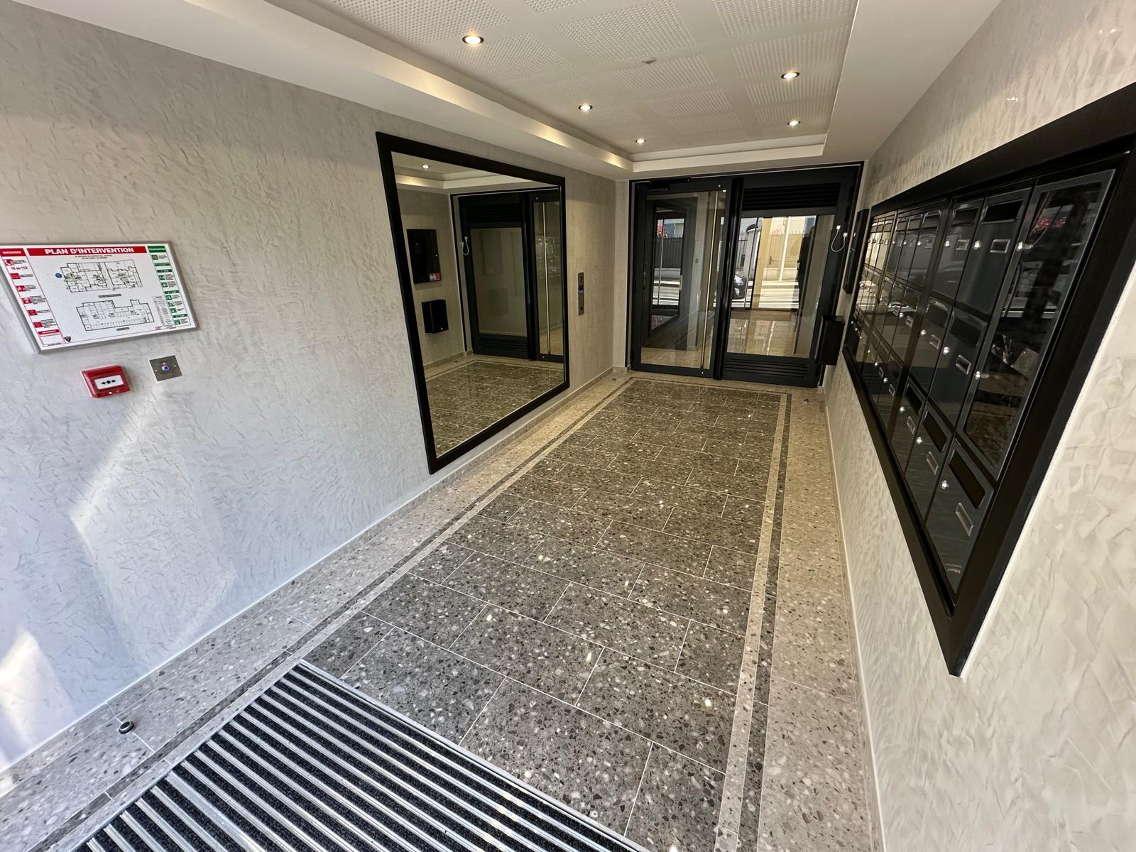 Appartement à Noisy-le-Grand 93160 image 9