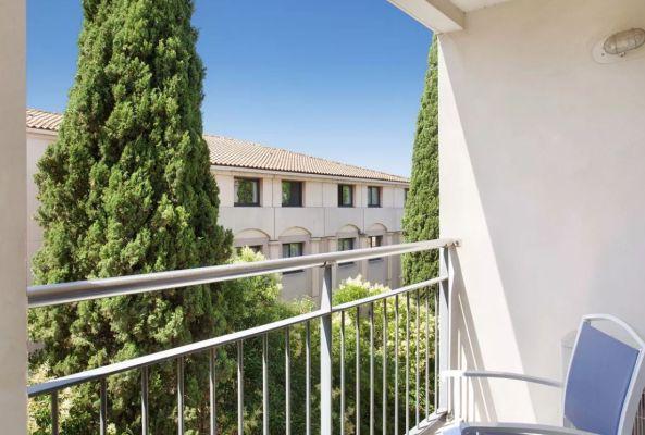 Appartement à Beaurecueil 13100 image 12